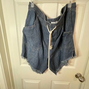 Drawstring jean shorts